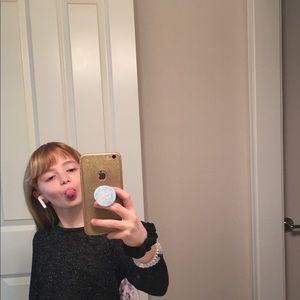 Meet your Posher, Suzanne